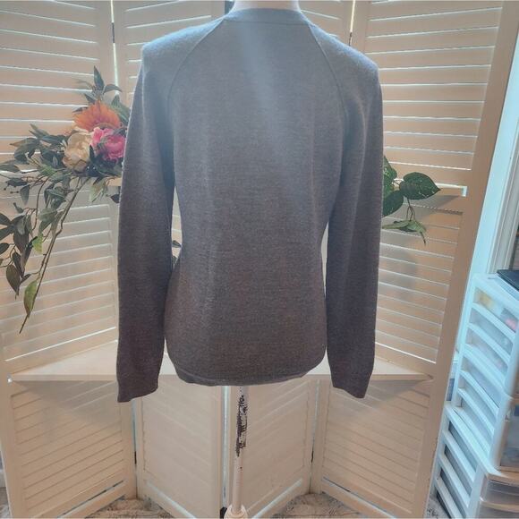 BURBERRY BRIT GRAY / SILVER WOOL SWEATER SIZE MED - Picture 4 of 6